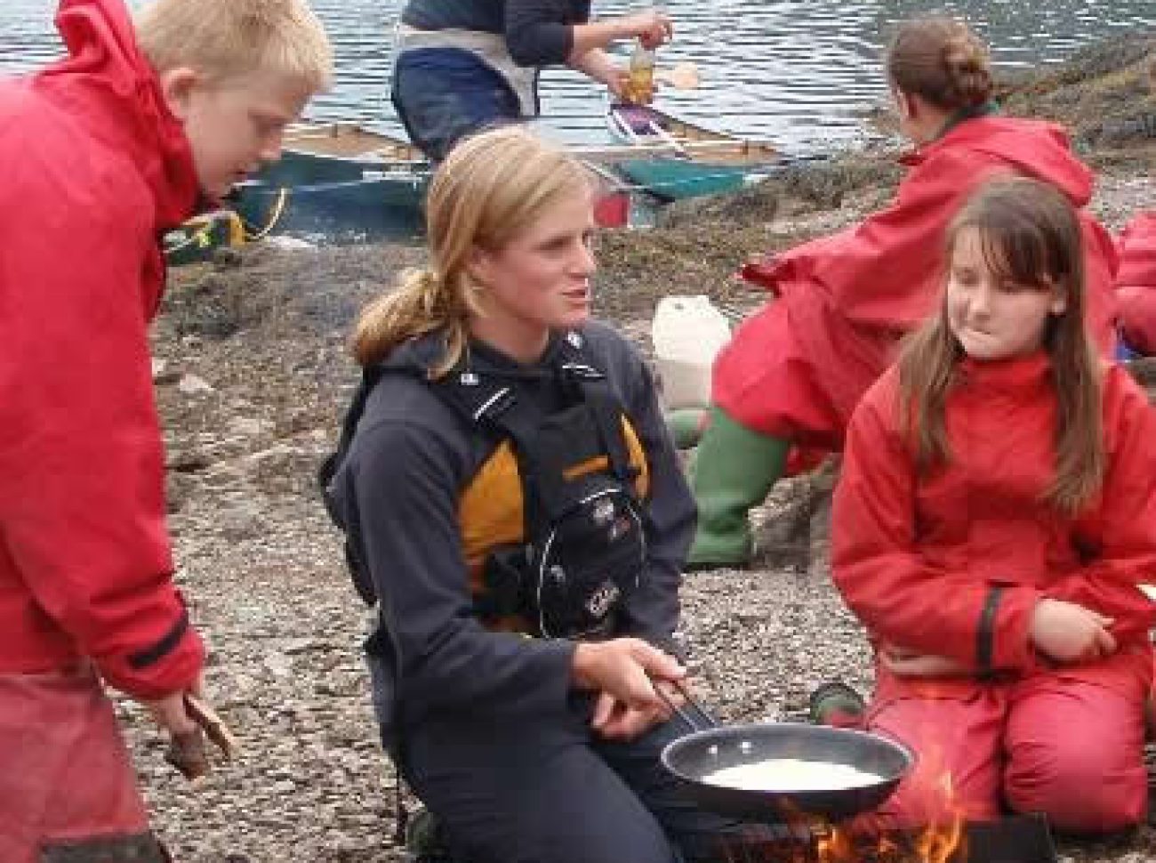 bushcraft-Bushcraft-Courses-for-Schools-kids-ukactivity-centre-North-Wales