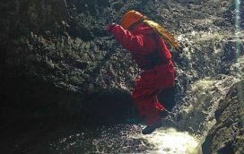 gorge-swimming-jumping-wales uk