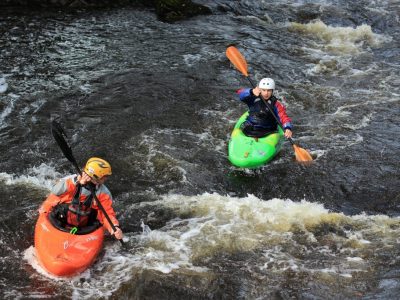 Outdoor white water kayaking activity course